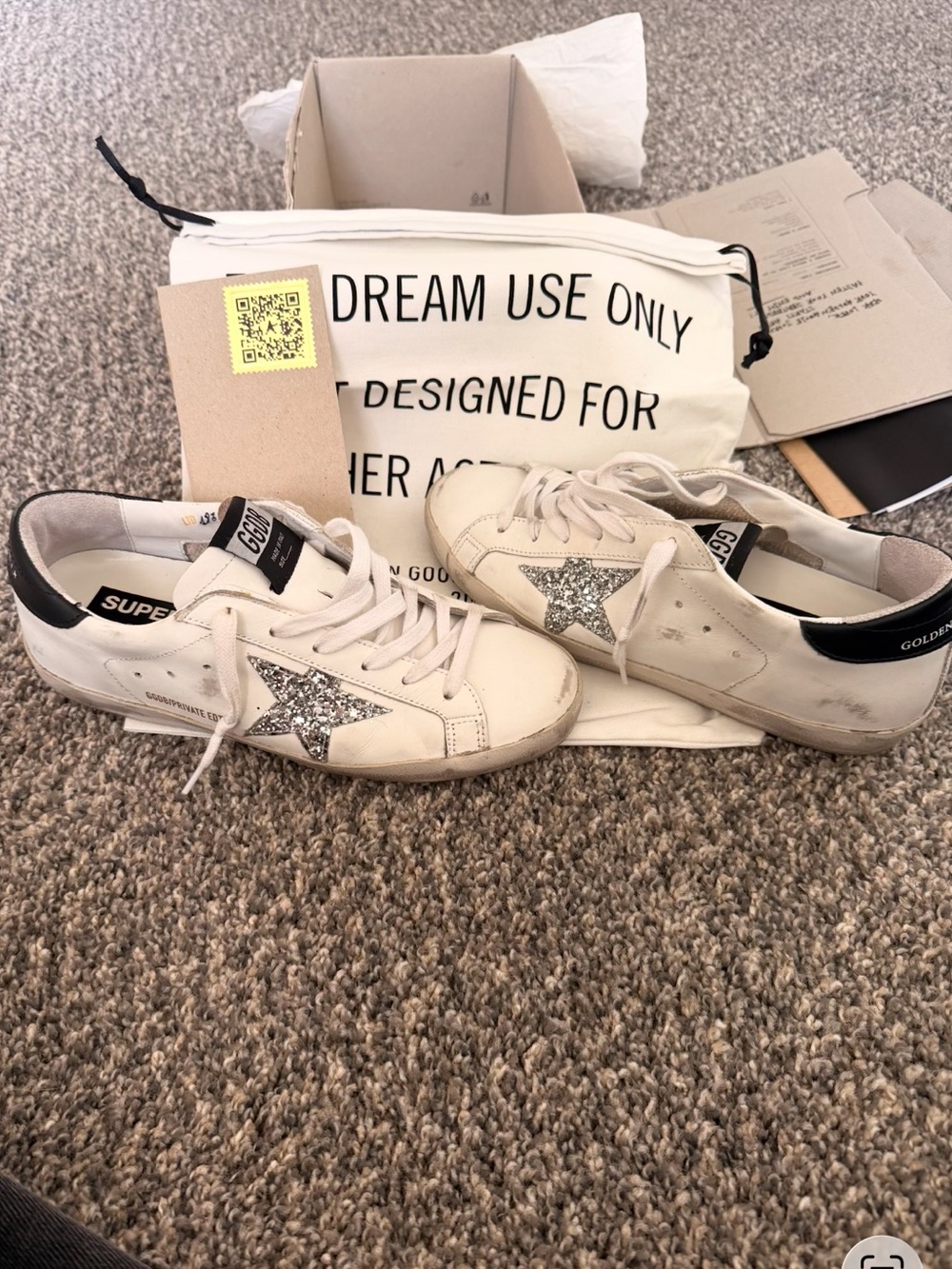 Golden Goose Superstar size 38 like new w/laces